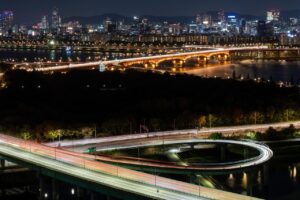 韓国発フェイスラインニキビアンプルを朝と夜でどう使い分ける？